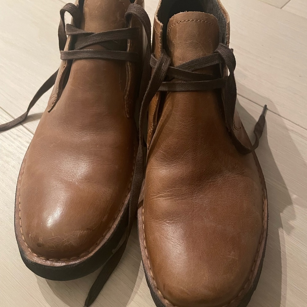 John Varvatos USA chukka boot, 9.5 - Picture 2 of 5
